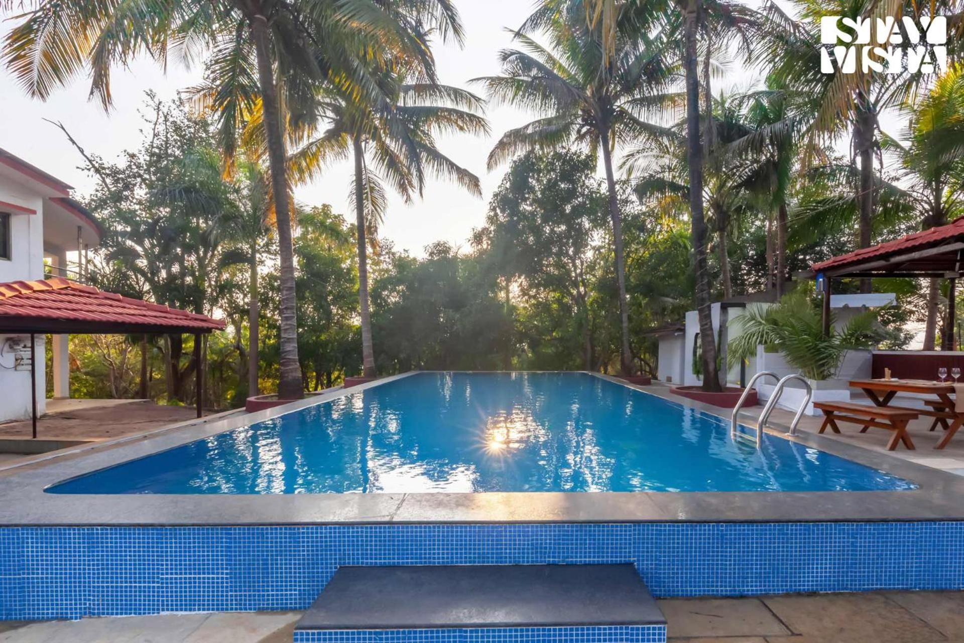 Stayvista'S Firefly Mountain Retreat - Villa With Private Pool, Gazebo & Terrace Karjat Esterno foto